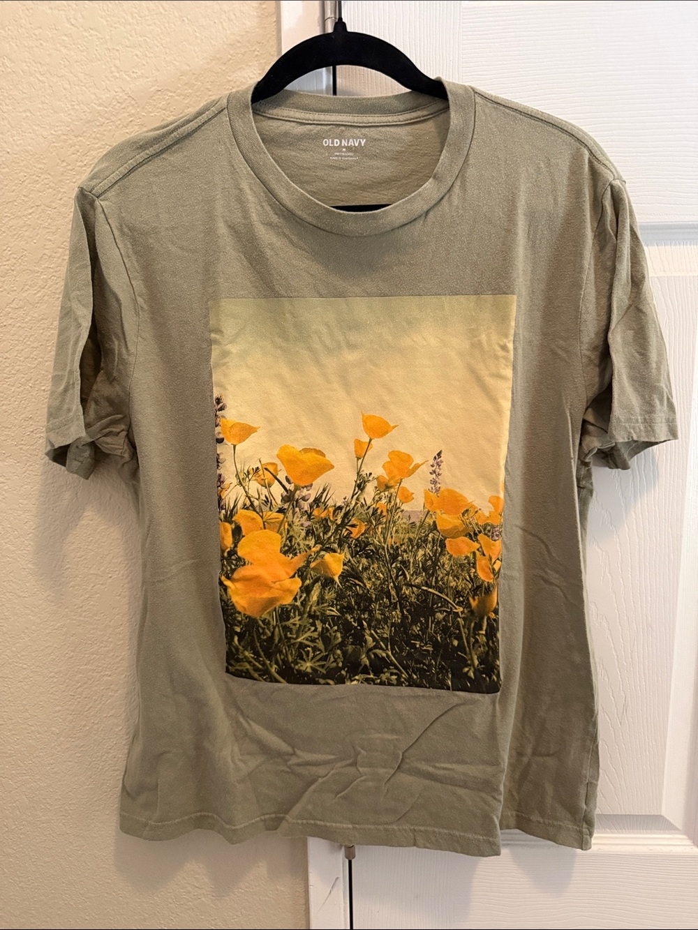Old Navy Men's Olive Tee with Yellow Floral/Wild Poppies Graphic